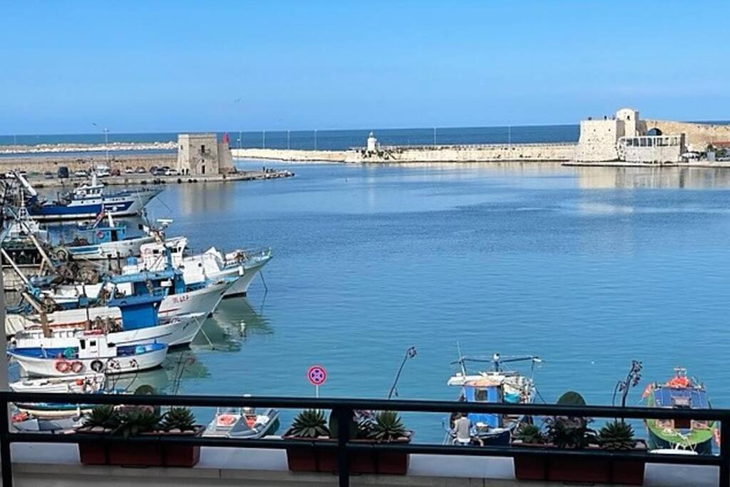 Emozioni Dal Porto Apartment Trani Ngoại thất bức ảnh