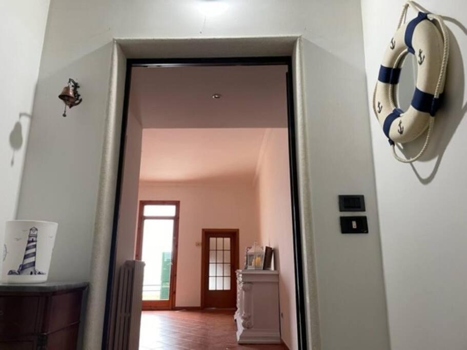 Emozioni Dal Porto Apartment Trani Ngoại thất bức ảnh